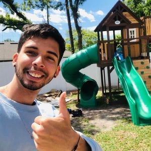 Meet your Posher, Armando